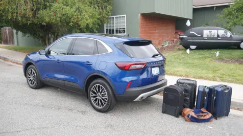 <h6><u>Ford Escape Hybrid and PHEV Luggage Test: How much fits in the cargo area?</u></h6>